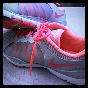 Womens Nike Sneakers
